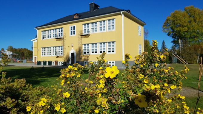 Välkommen till Västanåskolan och Västanå Förskola. 